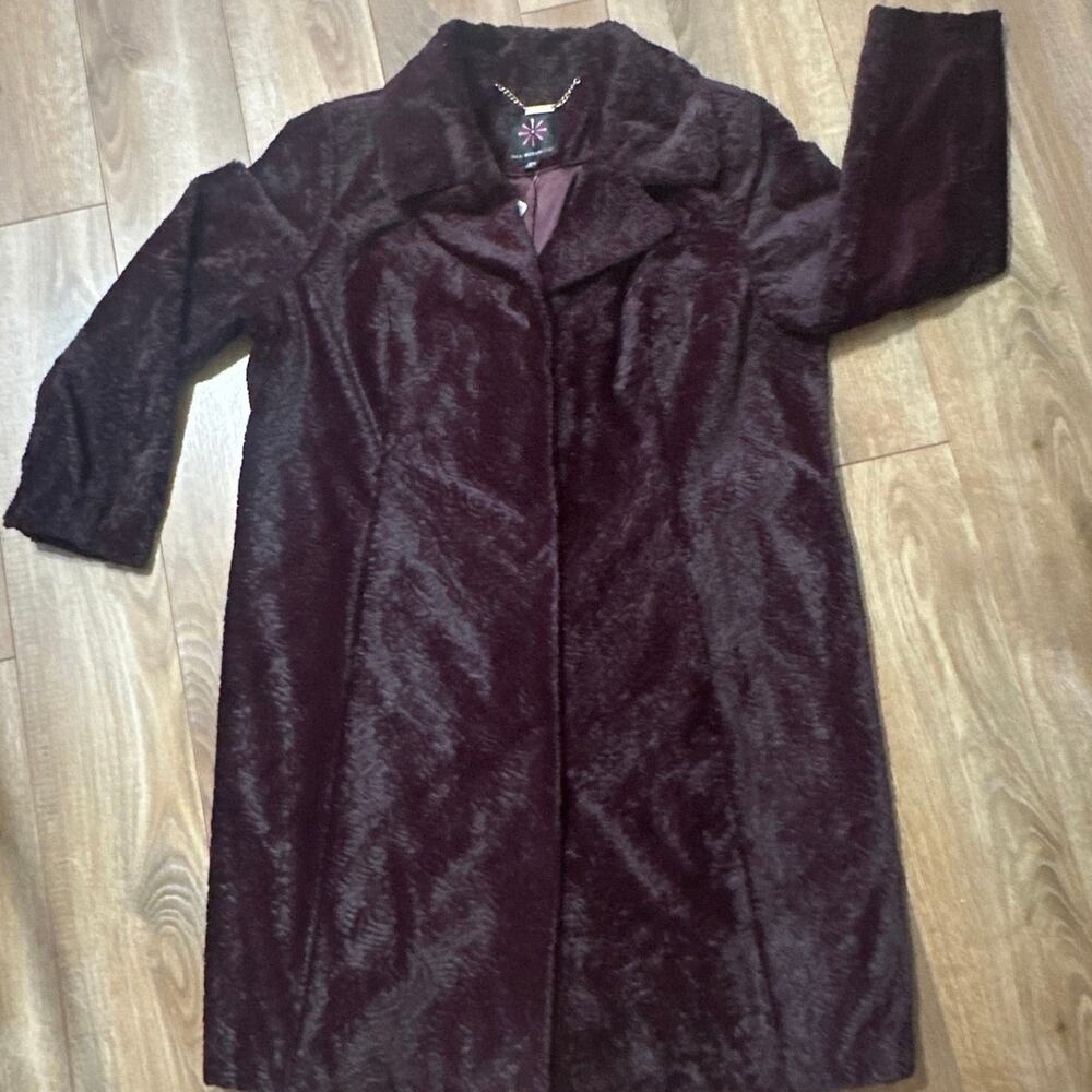 Isaac Mizrahi Live Faux Fur Long Sleeve Snap Front Coat in a wine color.  NWT